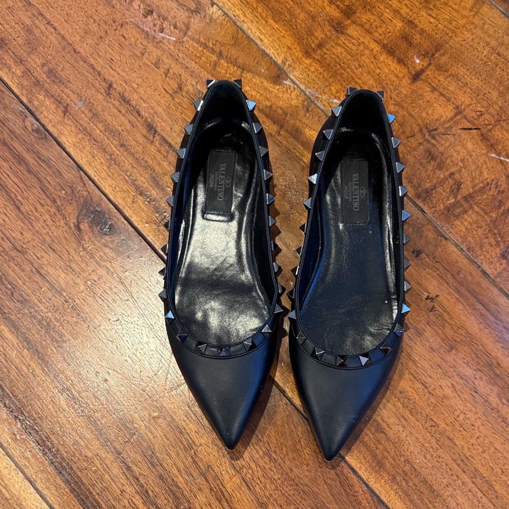 Valentino Black Rockstud Flats